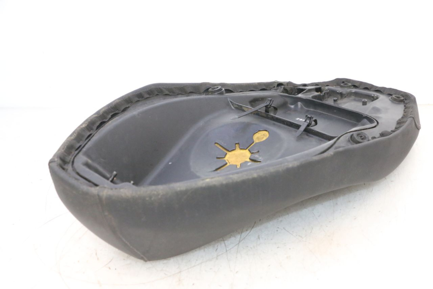 photo de SELLE PIAGGIO NEW TYPHOON 50 (2010 - 2017) - Primo piano tecnico
