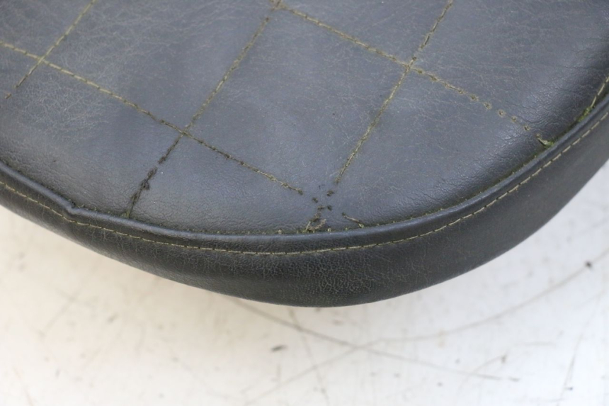 photo de SELLA HONDA NSR R 125 (1994 - 2003) - Zoom sullo stato d'uso