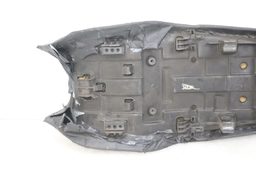 photo de SELLE HONDA NTV DEAUVILLE 650 (1998 - 2001) - Dettagli dei punti di fissaggio