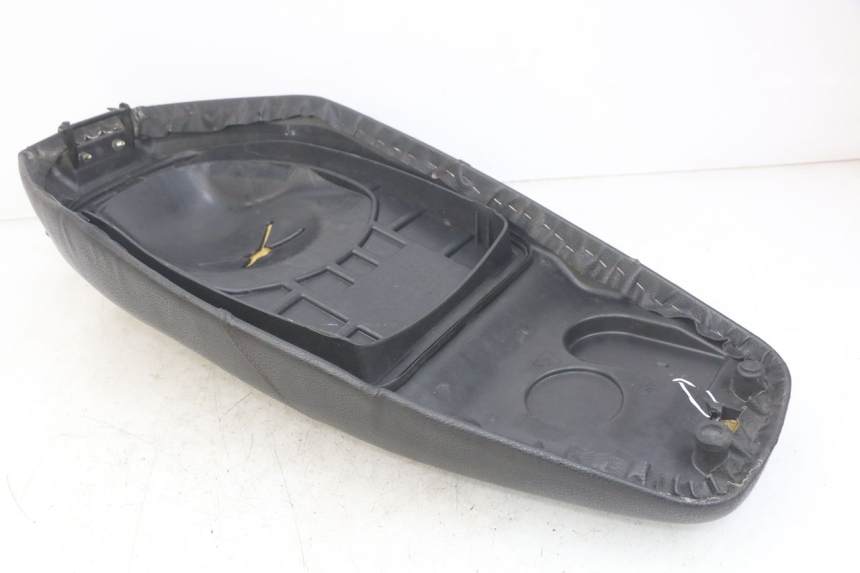 photo de SELLE SYM ORBIT 2 4T 50 (2018 - 2022) - Marcature e riferimenti originali