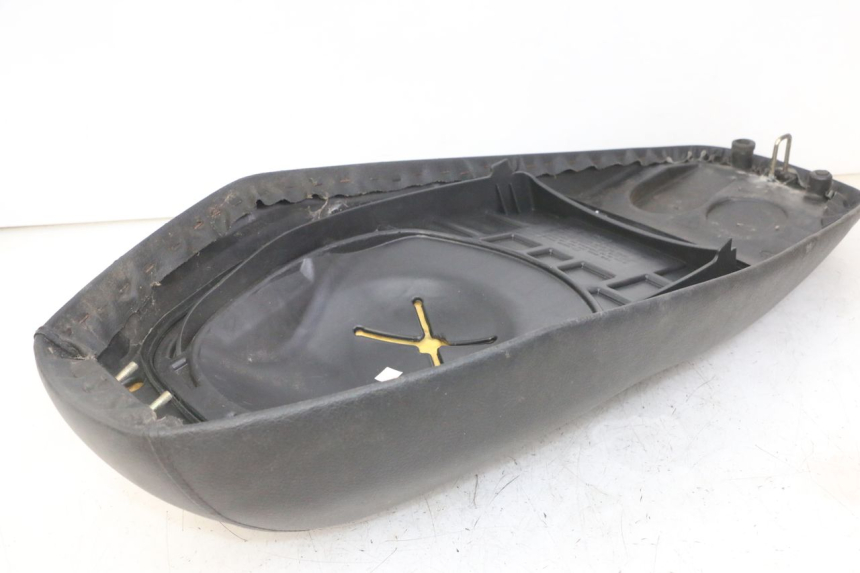 photo de SELLE SYM ORBIT 2 4T 50 (2008 - 2017) - Zoom sui componenti