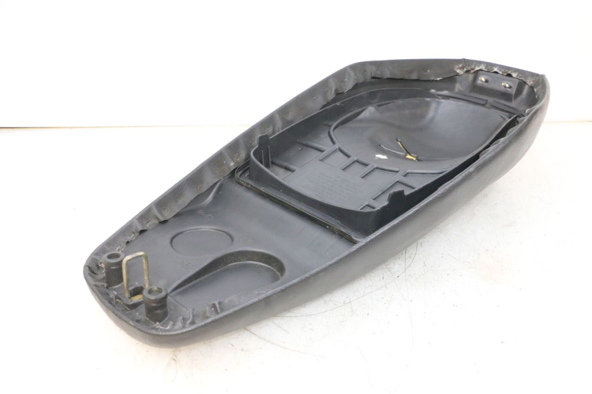 photo de SELLE SYM ORBIT 2 4T 50 (2008 - 2017) - Primo piano tecnico