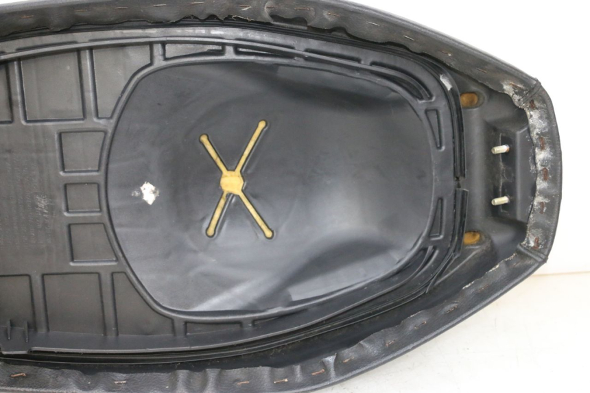 photo de SELLE SYM ORBIT 2 4T 50 (2008 - 2017) - Dettagli dei punti di fissaggio