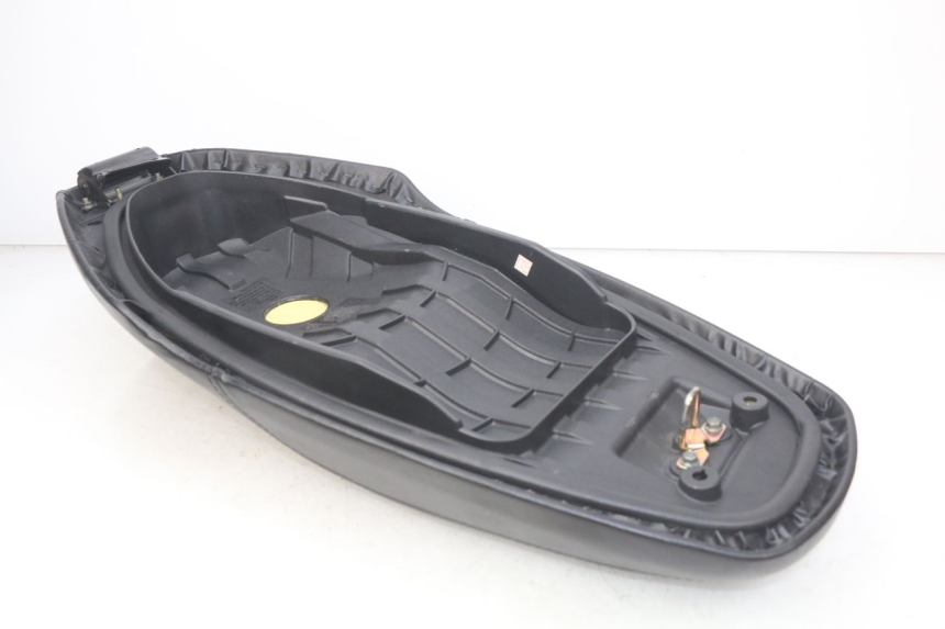 photo de SELLE SYM ORBIT III 3 4T 50 (2018 - 2021) - Stato della superficie e materiale