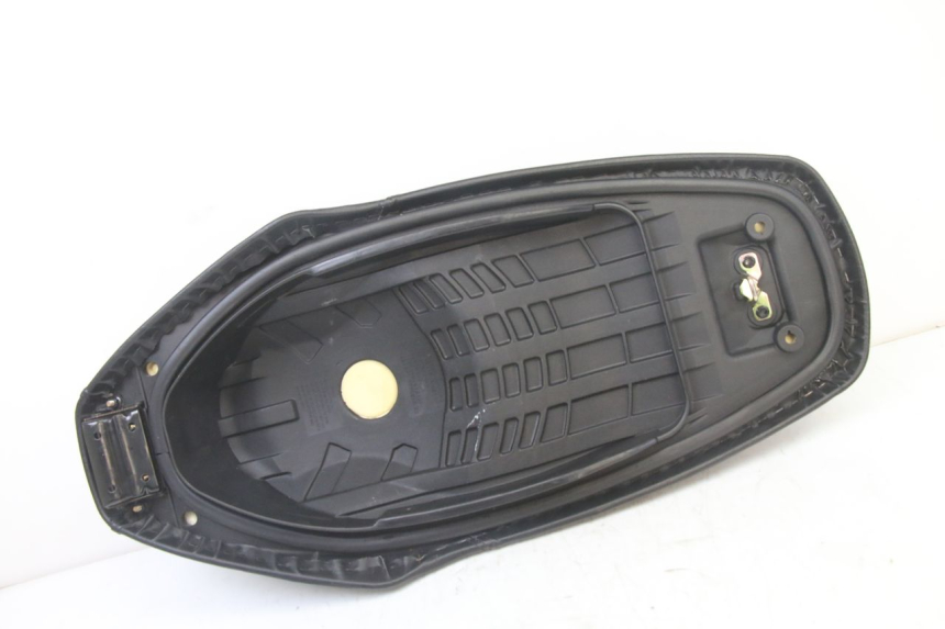 photo de SELLA SYM ORBIT III 3 4T 50 (2021 - 2025) - Stato della superficie e materiale