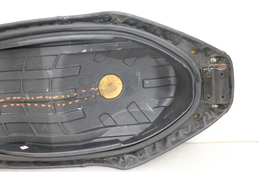 photo de SELLE SYM ORBIT III 3 4T 50 (2018 - 2021) - Primo piano ad alta risoluzione