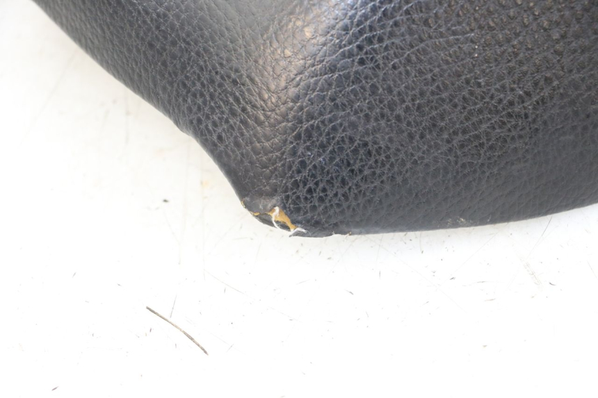 photo de SELLA HONDA PCX (JF28) 125 (2009 - 2011) - Dettagli dei punti di fissaggio