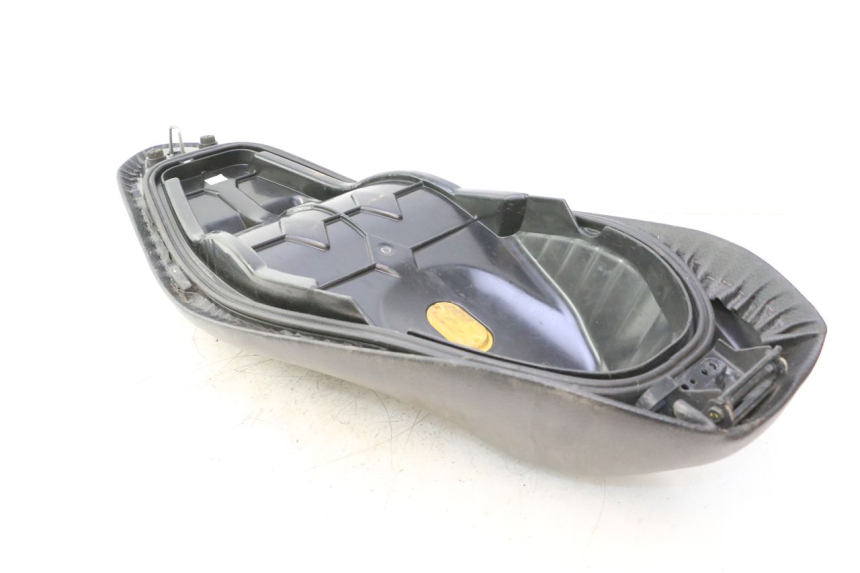 photo de SELLA HONDA PCX (JF28) 125 (2009 - 2011) - Stato della superficie e materiale