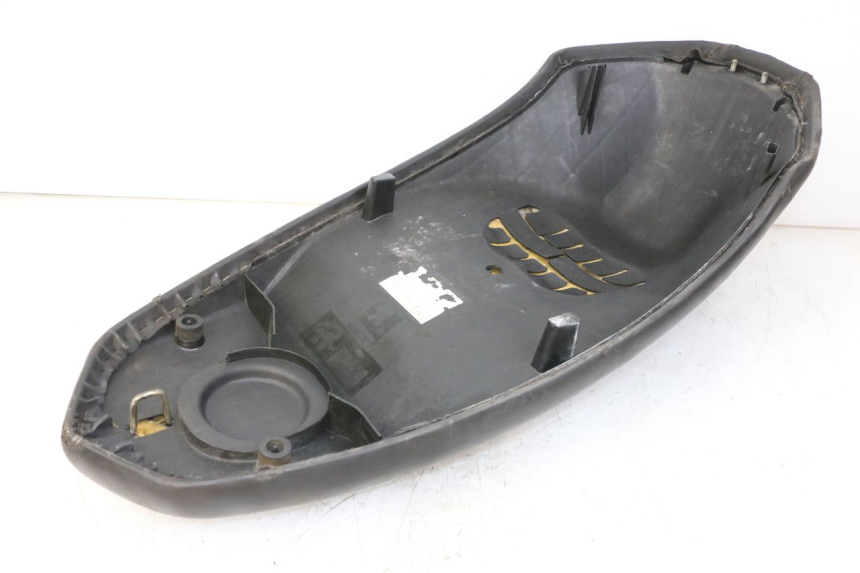 photo de SELLE PEUGEOT KISBEE 2T 50 (2010 - 2017) - Altra vista dell'articolo