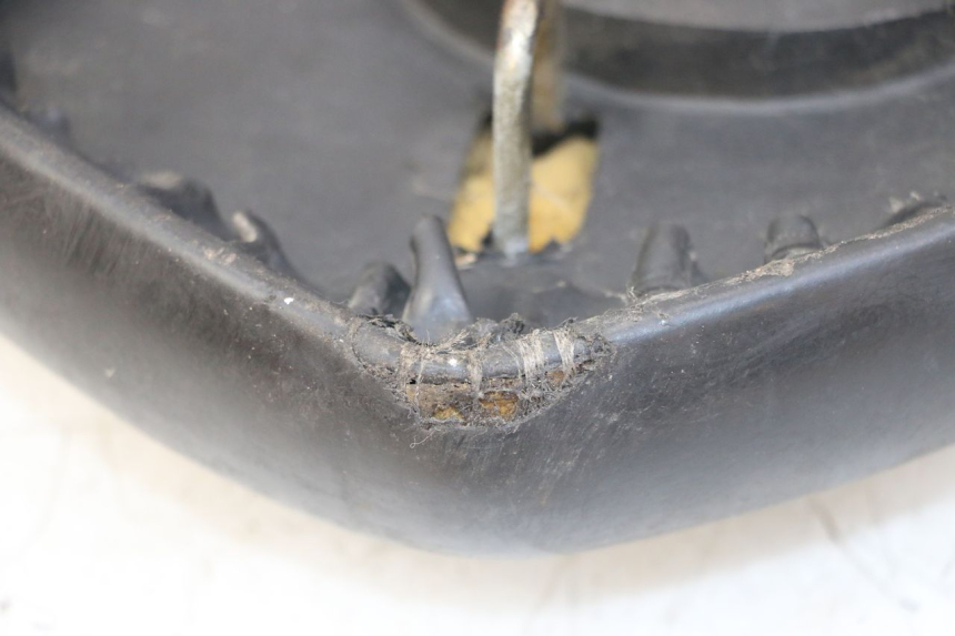 photo de SELLE PEUGEOT KISBEE 2T 50 (2010 - 2017) - Zoom sui componenti