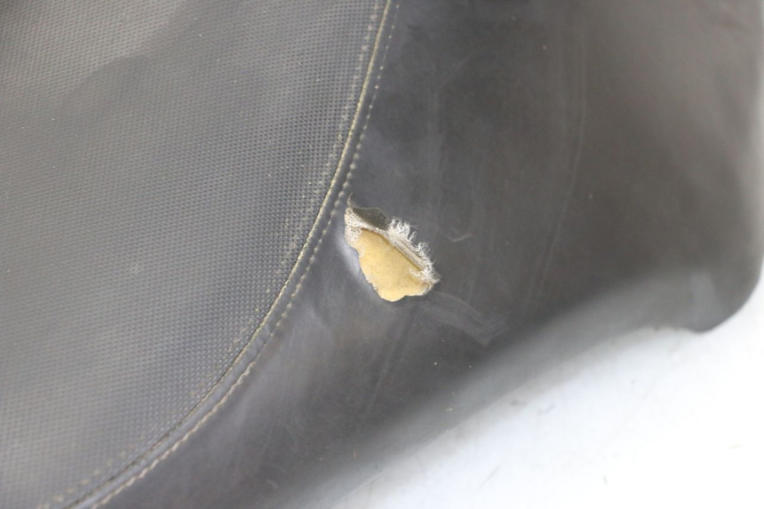 photo de SELLE PEUGEOT KISBEE 2T 50 (2010 - 2017) - Altra angolazione