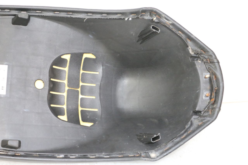 photo de SELLE PEUGEOT KISBEE 4T 50 (2018 - 2022) - Caratteristiche distintive