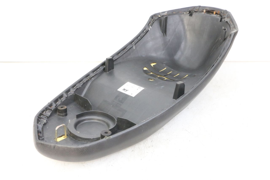 photo de SELLE PEUGEOT KISBEE 4T 50 (2018 - 2022) - Marcature e riferimenti originali