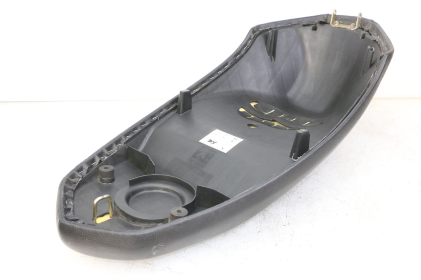 photo de SELLE PEUGEOT KISBEE 4T 50 (2018 - 2022) - Altra vista dell'articolo