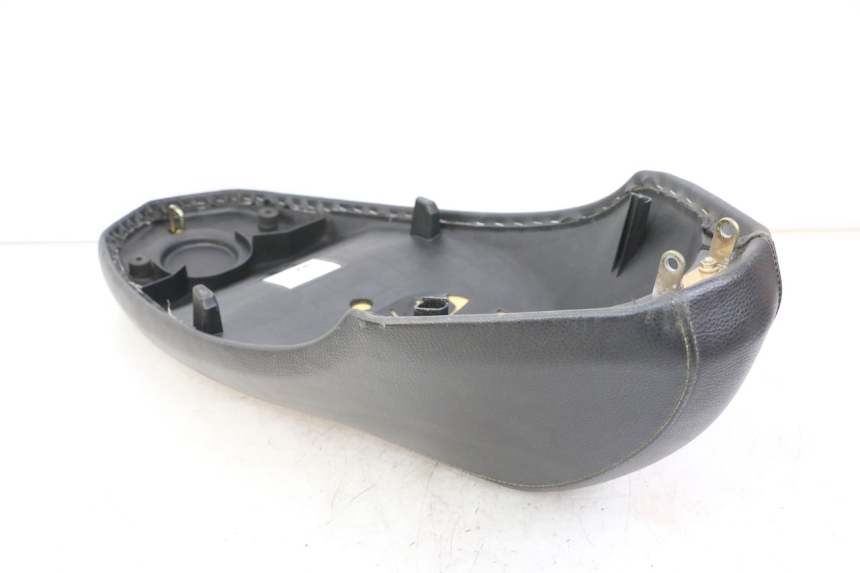 photo de SELLE PEUGEOT KISBEE 4T 50 (2018 - 2022) - Marcature e riferimenti originali