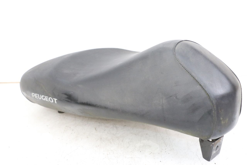 photo de SELLE PEUGEOT LUDIX 50 (2008 - 2017) - Caratteristiche distintive