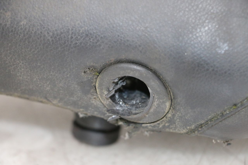 photo de SELLE PEUGEOT LUDIX 50 (2008 - 2017) - Ispezione visiva dettagliata