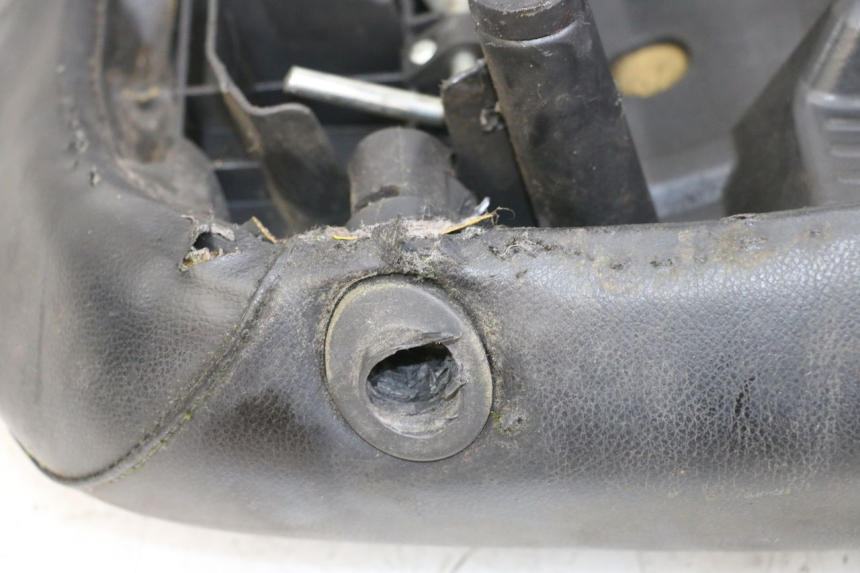 photo de SELLE PEUGEOT LUDIX 50 (2008 - 2017) - Altra angolazione