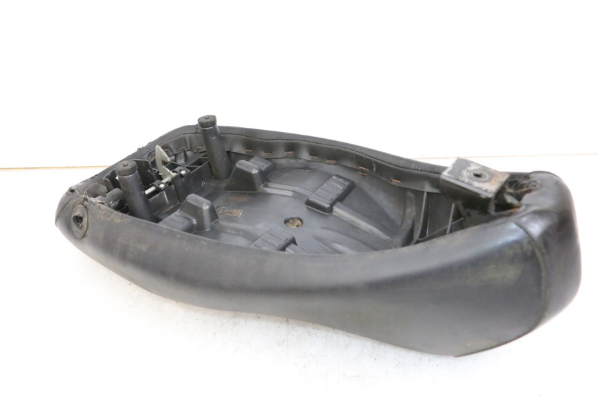 photo de SELLE PEUGEOT LUDIX 50 (2008 - 2017) - Primo piano tecnico