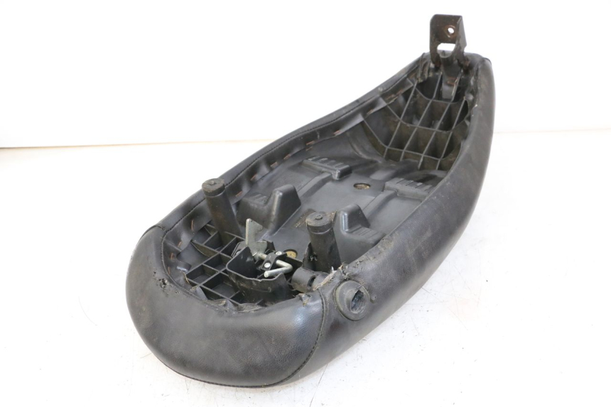 photo de SELLE PEUGEOT LUDIX 50 (2008 - 2017) - Ricambio usato controllato