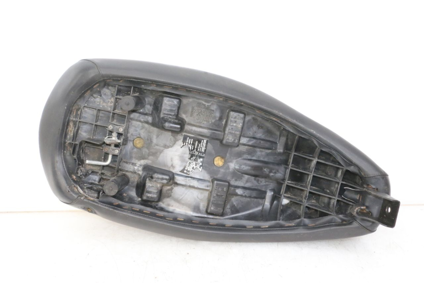 photo de SELLE PEUGEOT LUDIX 50 (2005 - 2007) - Caratteristiche distintive