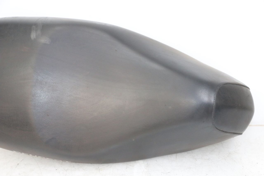 photo de SELLE PEUGEOT LUDIX 50 (2005 - 2007) - Zoom sui componenti