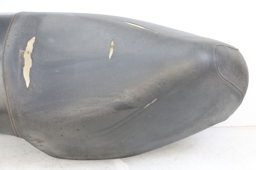 photo de SELLA PEUGEOT SPEEDFIGHT 3 LC 2T 50 (2009 - 2015) - Dettagli dei punti di fissaggio