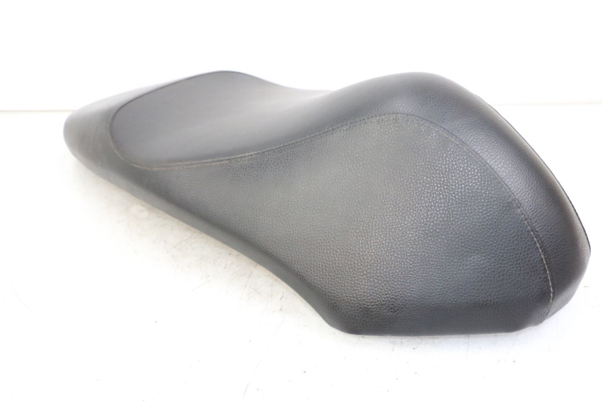 photo de SELLE PEUGEOT STREETZONE 4T 50 (2018 - 2023) - Zoom sullo stato d'uso