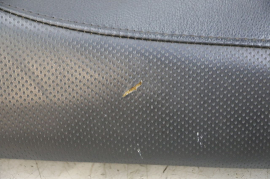 photo de SELLE PEUGEOT TKR TREKKER FURIOUS 50 (2005 - 2014) - Caratteristiche distintive