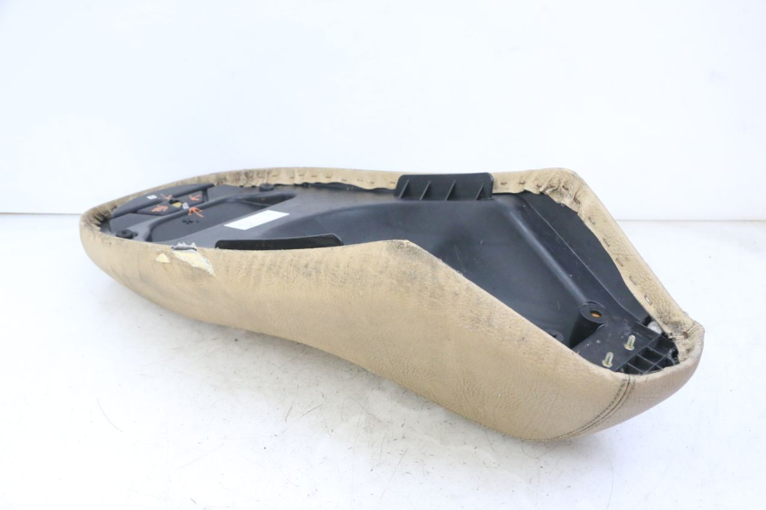 photo de SELLA PEUGEOT VIVACITY 125 (2010 - 2017) - Altra vista dell'articolo