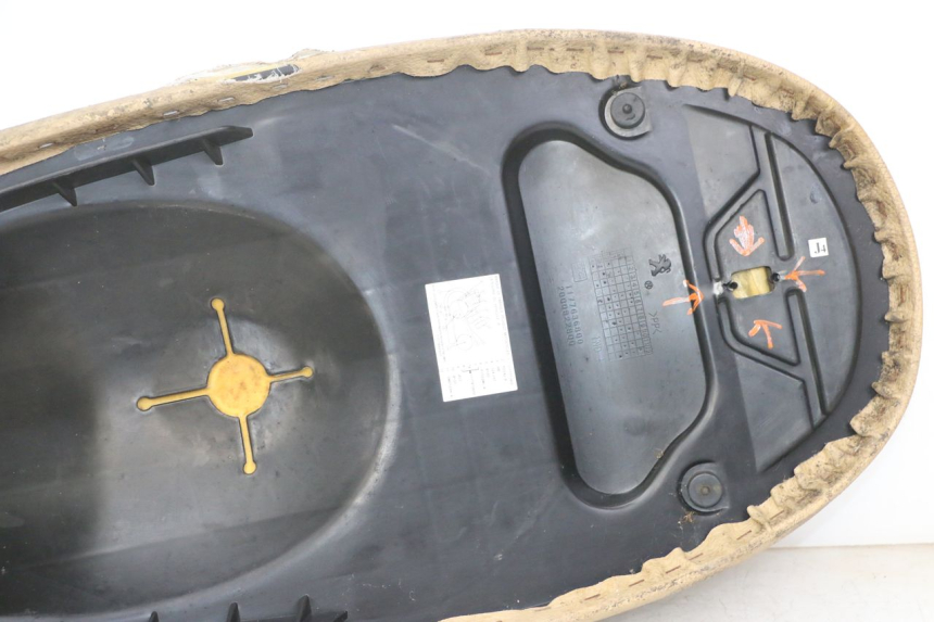 photo de SELLA PEUGEOT VIVACITY 125 (2010 - 2017) - Primo piano ad alta risoluzione