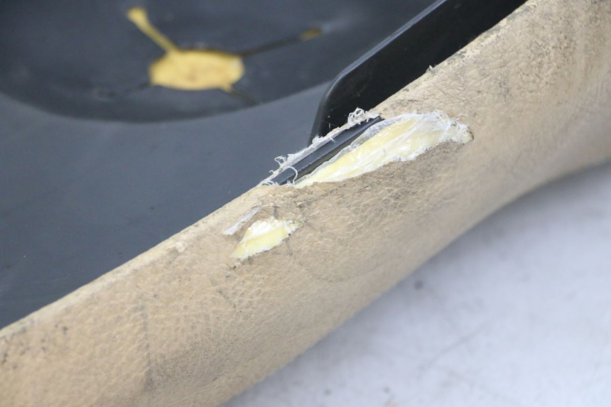 photo de SELLA PEUGEOT VIVACITY 125 (2010 - 2017) - Marcature e riferimenti originali