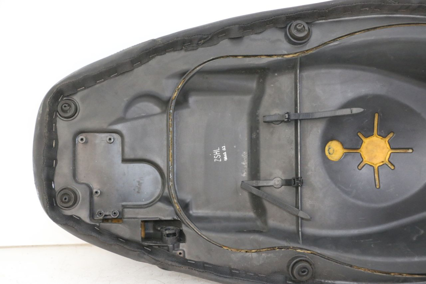 photo de SELLE PIAGGIO NEW TYPHOON 50 (2010 - 2017) - Primo piano ad alta risoluzione