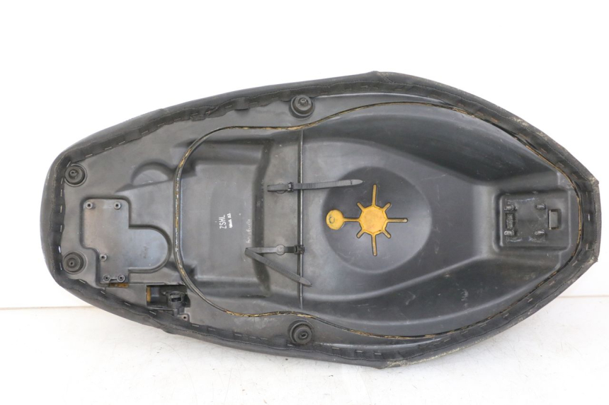 photo de SELLE PIAGGIO NEW TYPHOON 50 (2010 - 2017) - Ispezione visiva dettagliata