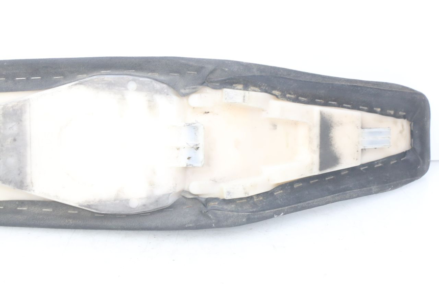 photo de SELLE SUZUKI RM-Z RMZ 250 (2010 - 2016) - Stato della superficie e materiale