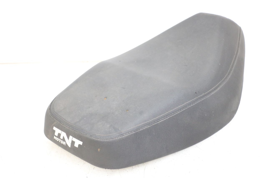 photo de SELLE TNT MOTOR ROMA 10' 4T 50 (2019 - 2022) - Stato della superficie e materiale
