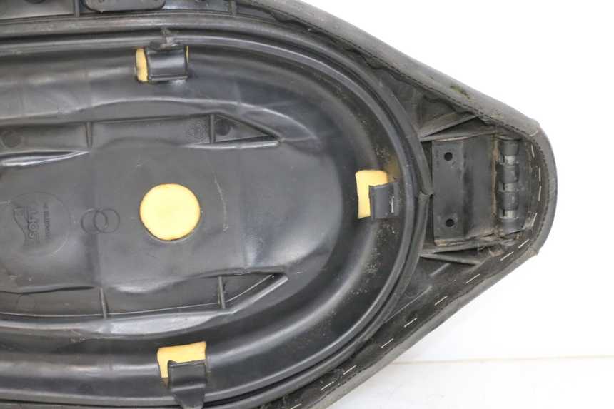 photo de SELLA GILERA RUNNER LC 50 (1997 - 1998) - Zoom sui componenti