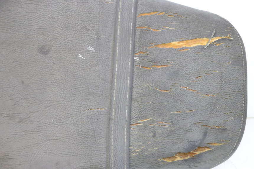 photo de SELLA GILERA RUNNER LC 50 (1997 - 1998) - Zoom sullo stato d'uso