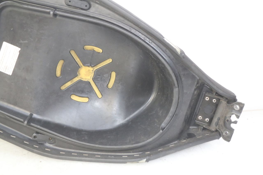 photo de SELLE GILERA RUNNER SP 50 (2009 - 2017) - Zoom sui componenti