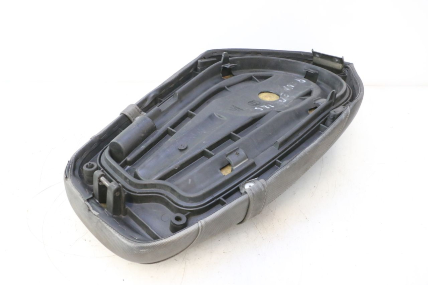 photo de SELLA GILERA RUNNER SP 50 (2002 - 2004) - Stato della superficie e materiale