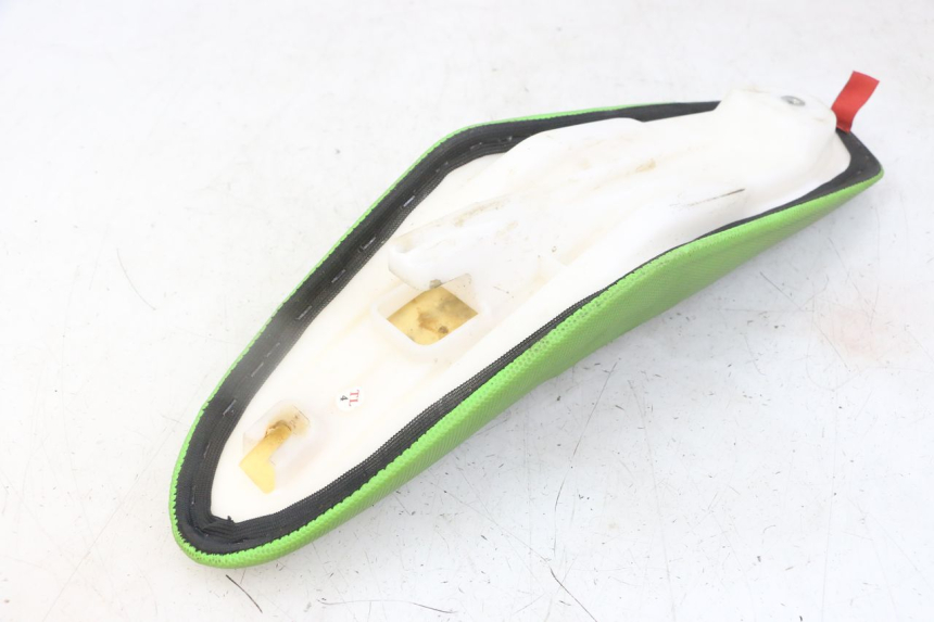 photo de SELLE APOLLO RXF 125 - Stato della superficie e materiale