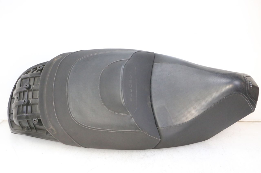 photo de SELLA PEUGEOT SATELIS 125 (2013 - 2018) - Vista principale