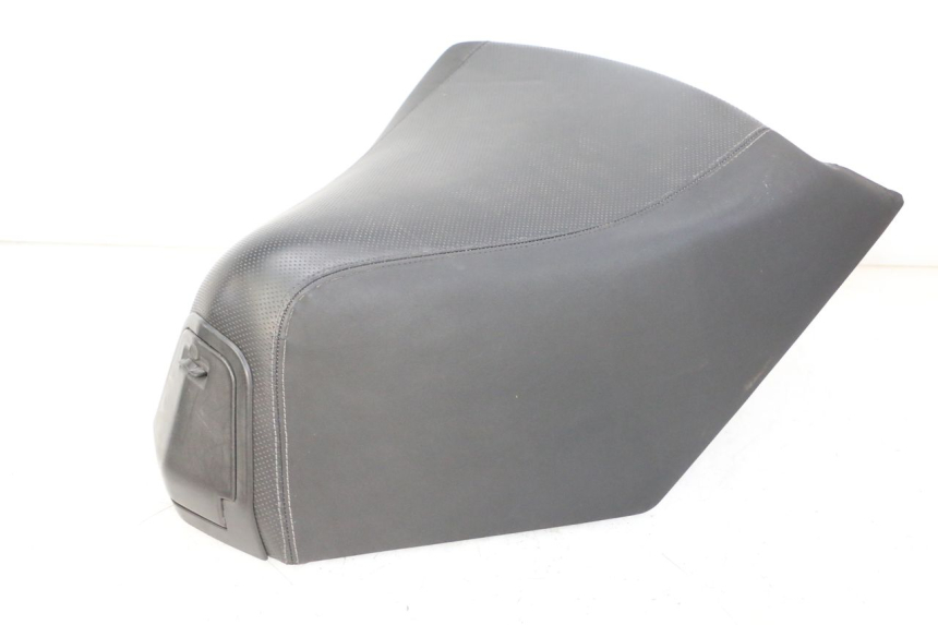 photo de SELLA PEUGEOT SATELIS 125 (2013 - 2018) - Caratteristiche distintive