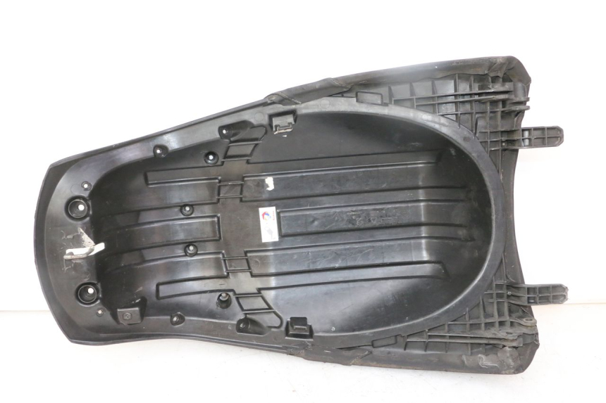 photo de SELLA PEUGEOT SATELIS 125 (2013 - 2018) - Zoom qualità usato