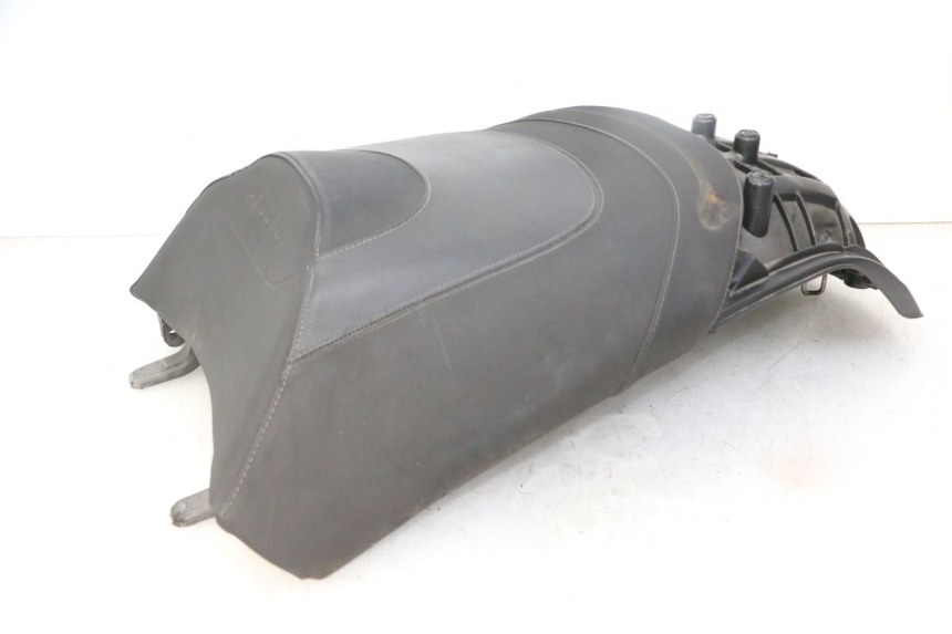 photo de SELLA PEUGEOT SATELIS 125 (2013 - 2018) - Zoom sullo stato d'uso