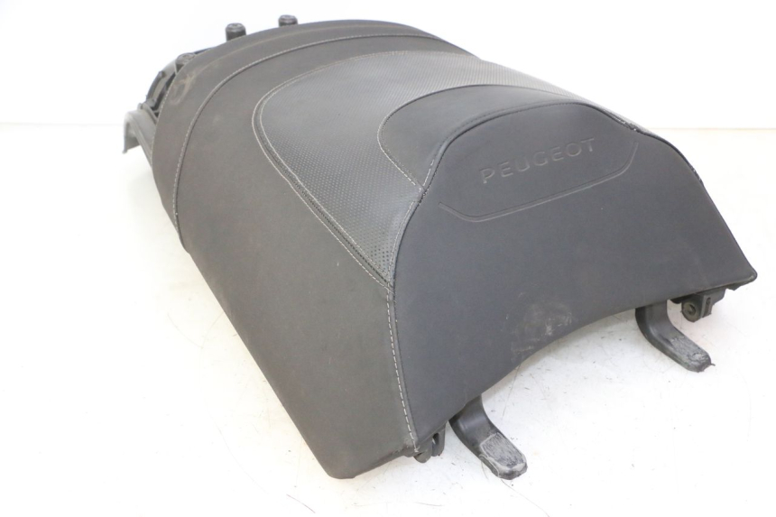 photo de SELLA PEUGEOT SATELIS 125 (2013 - 2018) - Primo piano tecnico