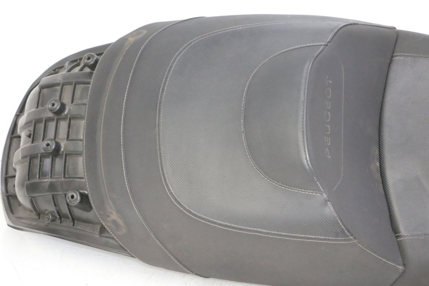 photo de SELLA PEUGEOT SATELIS 125 (2013 - 2018) - Vista d'insieme del prodotto