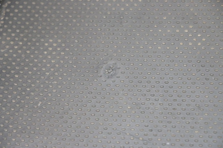 photo de SELLA PEUGEOT SATELIS 125 (2013 - 2018) - Stato della superficie e materiale