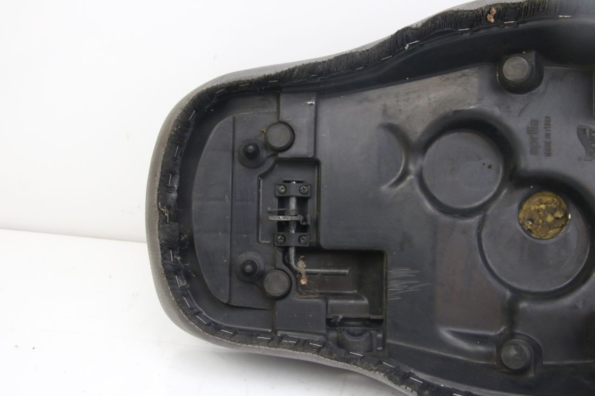photo de SELLE APRILIA SCARABEO 4T 50 (2009 - 2017) - Ricambio usato controllato
