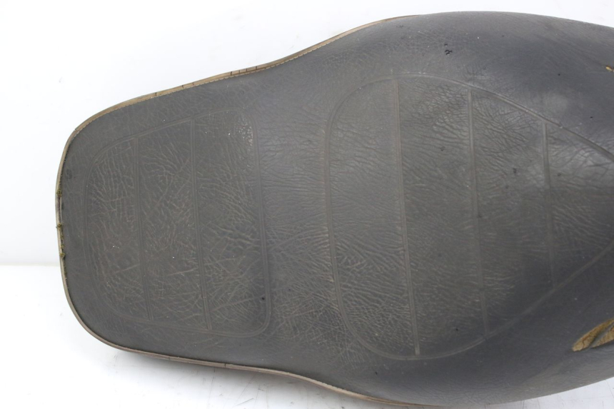 photo de SELLE APRILIA SCARABEO 100 (2003 - 2012) - Ispezione visiva dettagliata